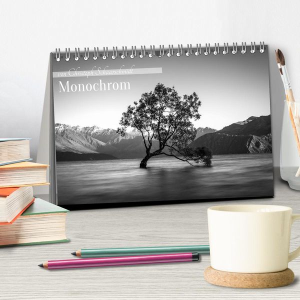 Produktbild: Monochrome Wonders (Tischkalender 2026 DIN A5 quer), CALVENDO Monatskalender