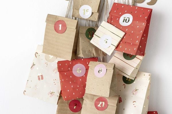 Produktbild: Folia Adventskalender SAUSAGE DOG, 54-teilig