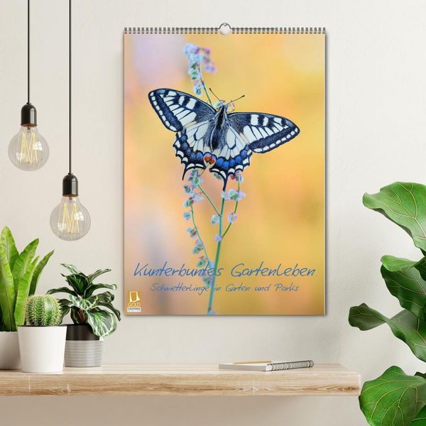 Produktbild: Kunterbuntes Gartenleben - Schmetterlinge in G&auml;rten und Parks (Wandkalender 2026 DIN A2 hoch), CALVENDO Monatskalender