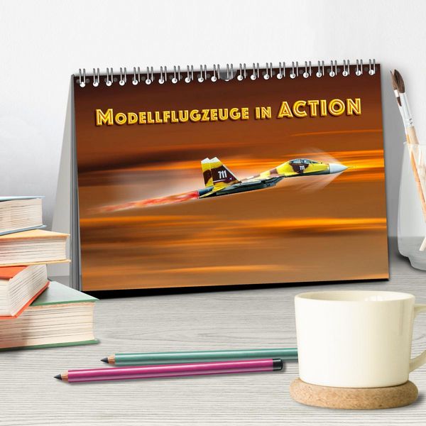 Produktbild: Modellflugzeuge in ACTION (Tischkalender 2026 DIN A5 quer), CALVENDO Monatskalender