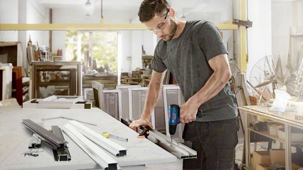 Produktbild: Bosch Professional GSR 120-LI GSR 120-LI Akku-Bohrschrauber 12 V 2.0 Ah Li-Ion inkl. 2. Akku, inkl. Ladeger&auml;t, inkl. Koffer