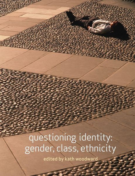 Produktbild: Questioning Identity