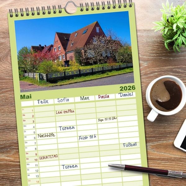 Produktbild: Familienplaner 2026 - Langeoog - Sch&ouml;nste Insel Ostfrieslands mit 5 Spalten (Wandkalender, 21 x 45 cm) CALVENDO