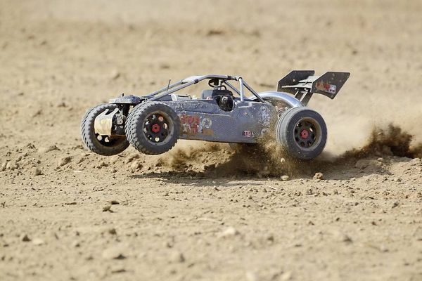 Produktbild: Reely Carbon Fighter III Limited-Edition 1:6 RC Modellauto Benzin Buggy Heckantrieb (2WD) RtR 2,4 GHz Limitiert