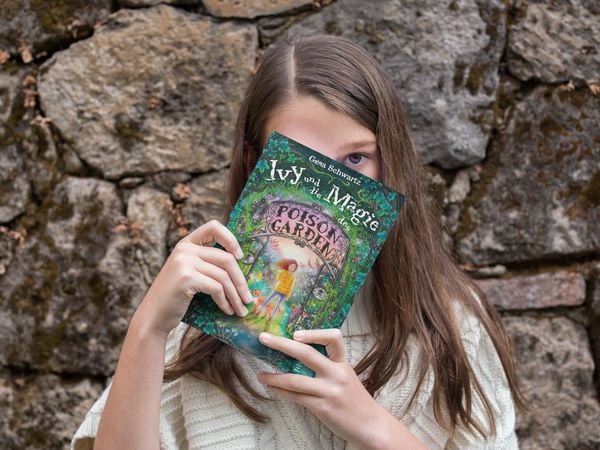 Produktbild: Ivy und die Magie des Poison Garden