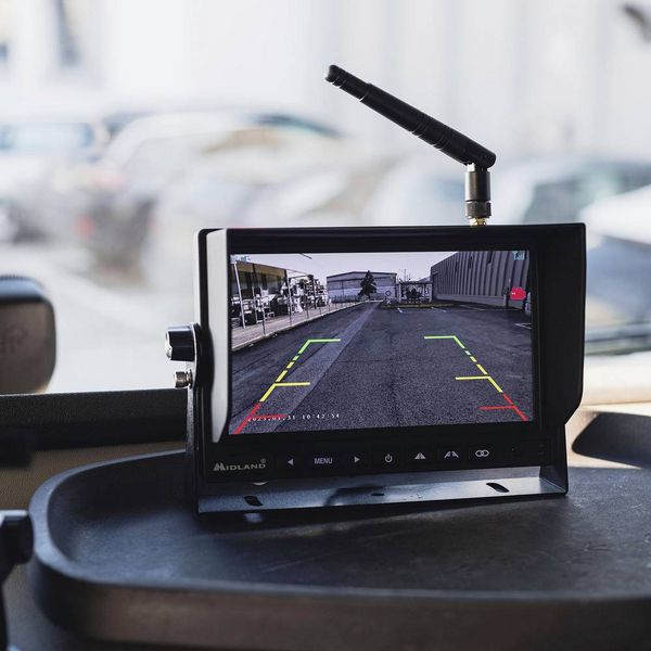 Produktbild: Midland Truck Guardian PRO Funk-R&uuml;ckfahrvideosystem 4 Kamera-Eing&auml;nge, Abstandshilfslinien, IR-Zusatzlicht, integriertes Mikrofon