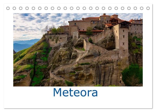 Meteora - Dem Himmel so nah (Tischkalender 2026 DIN A5 quer), CALVENDO Monatskalender
