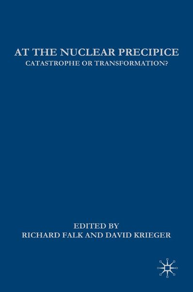 Produktbild: At the Nuclear Precipice