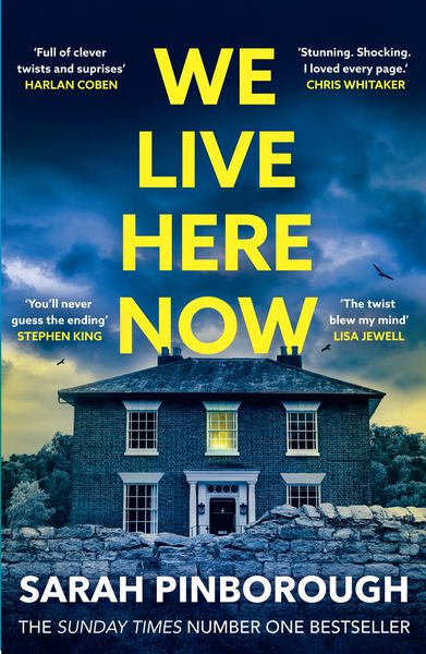 Produktbild: We Live Here Now