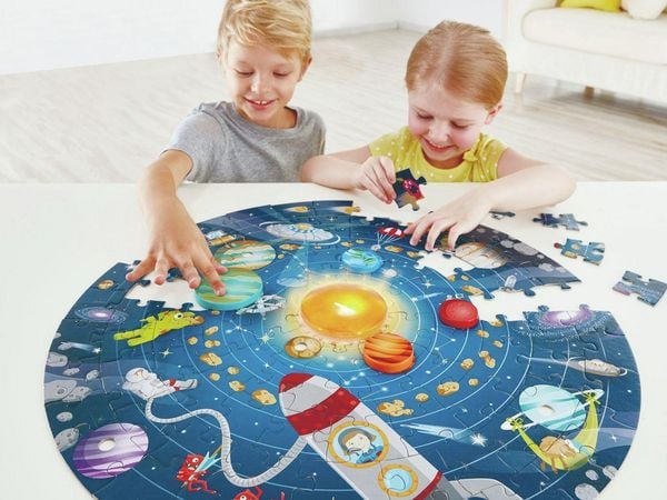 Produktbild: Puzzle "Sonnensystem" / 93 Teile