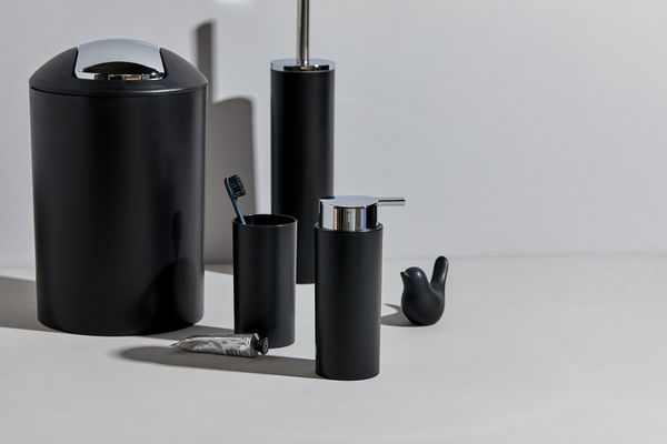 Produktbild: Badezimmer Set Mod. Calvo schwarz matt, 4 tlg., Seifenspender, Zahnputzbecher, Toilettenb&uuml;rste &