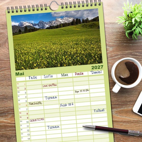 Produktbild: Familienplaner 2027 - Mittenwald - Perle des Werdenfelser Landes mit 5 Spalten (Wandkalender, 21 x 45 cm) CALVENDO