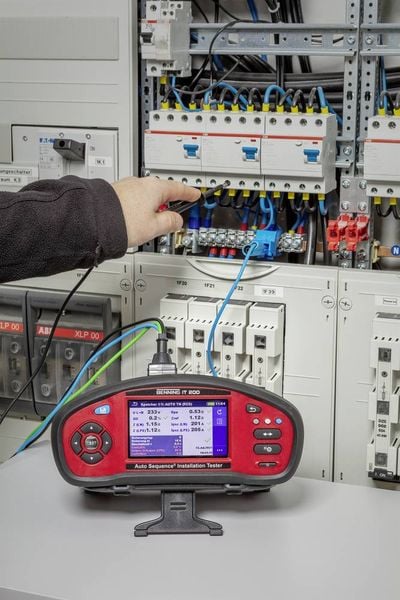 Produktbild: Benning IT 200 Installationstester VDE-Norm 0100-600, 0105-100