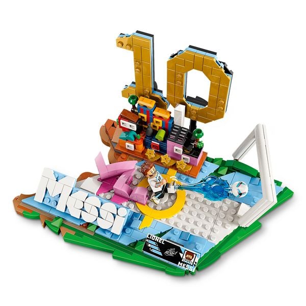 Produktbild: LEGO Editions 43011 Lionel Messi, Fu&szlig;ball-Highlights, Fu&szlig;ball-Deko; Bauset f&uuml;r Kinder