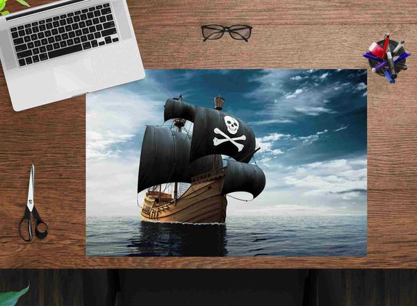 Produktbild: Cover-your-desk Schreibtischunterlage f&uuml;r Kinder und Erwachsene Piratenschiff, aus hochwertigem Vinyl , 60 x 40 cm
