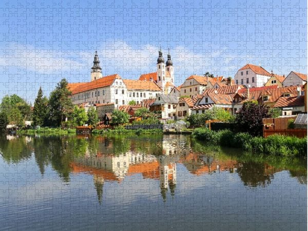 Produktbild: CALVENDO Puzzle Die tschechische Stadt Teltsch, gleich Telc, im Teich gespiegelt | 1000 Teile Lege-Gr&ouml;&szlig;e 64x48cm Foto-Puzzle f&uuml;r gl&uuml;ckliche Stunden