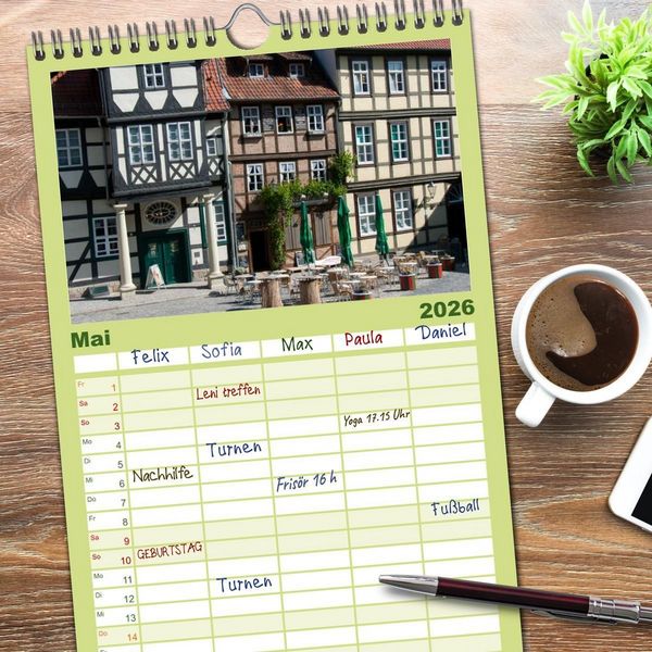 Produktbild: Familienplaner 2026 - Malerisches Quedlinburg mit 5 Spalten (Wandkalender, 21 x 45 cm) CALVENDO