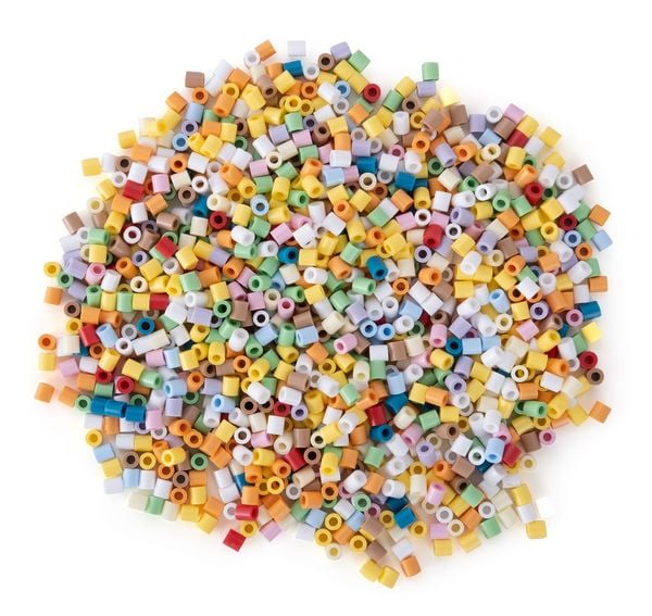 Hama Midi Basic Bügelperlen-Set – 6000 Perlen, 32 Farben, 4 Platten, Bügelpapier, Ab 5 Jahren