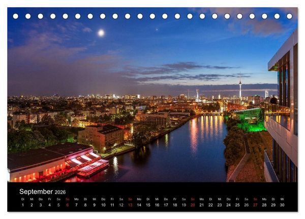 Produktbild: Die Blaue Stunde in Berlin (Tischkalender 2026 DIN A5 quer), CALVENDO Monatskalender