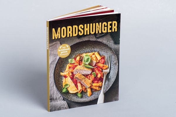 Der Burger des Grauens. Krimidinner-Rollenspiel und Kochbuch. Für 6 Spieler ab 12 Jahren.