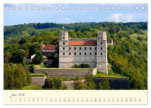 Produktbild: Burgen in Bayern Bayerns trutzige Vergangenheit (Tischkalender 2026 DIN A5 quer), CALVENDO Monatskalender
