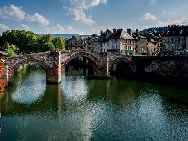 Produktbild: CALVENDO Puzzle Espalion | 1000 Teile Lege-Gr&ouml;&szlig;e 64x48cm Foto-Puzzle f&uuml;r gl&uuml;ckliche Stunden