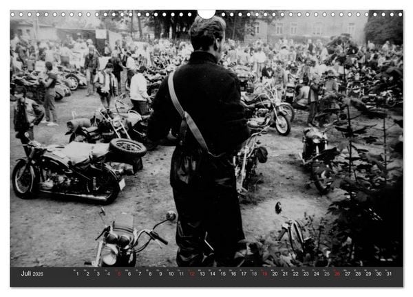 Produktbild: east Rider - Biker und Bikes aus der DDR (Wandkalender 2026 DIN A3 quer), CALVENDO Monatskalender