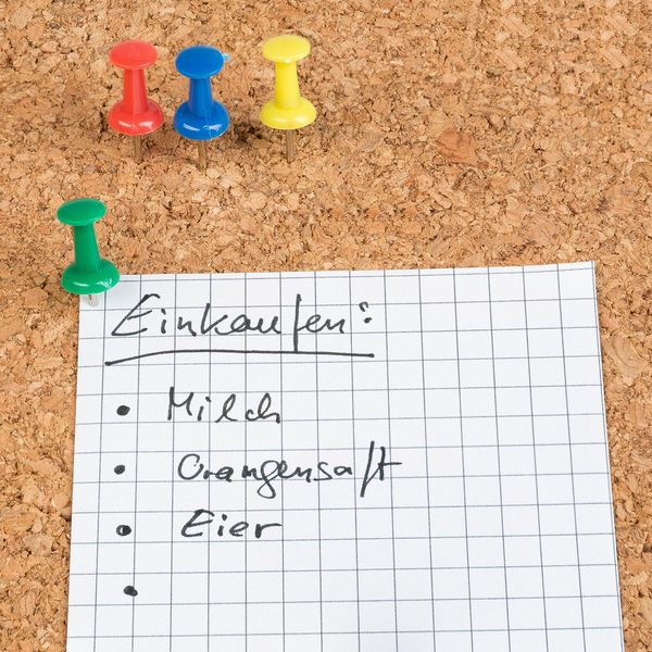 Produktbild: Idena Pinnwandnadeln mehrfarbig 100 St&uuml;ck Kunststoffbox