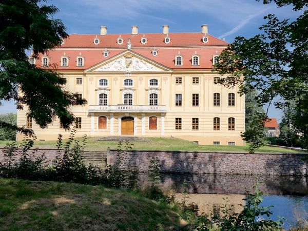 Produktbild: CALVENDO Puzzle Frontansicht des Barockschloss Wachau 1000 Teile Puzzle quer | 1000 Teile Lege-Gr&ouml;&szlig;e 64 &times; 48 cm Foto-Puzzle f&uuml;r gl&uuml;ckliche Stunden