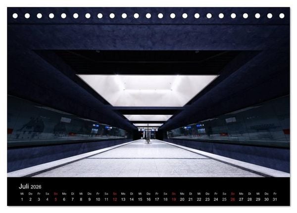 Produktbild: MetroMUC, Stationen im Untergrund M&uuml;nchens (Tischkalender 2026 DIN A5 quer), CALVENDO Monatskalender