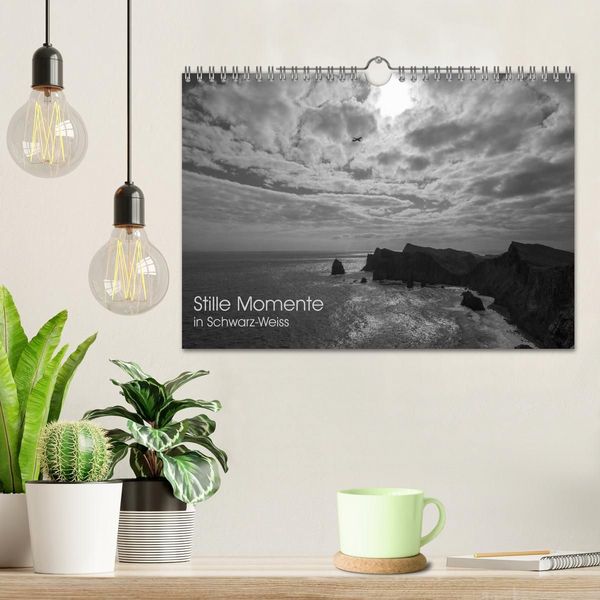 Produktbild: Stille Momente in Schwarz-Weiss (Wandkalender 2027 DIN A4 quer), CALVENDO Monatskalender