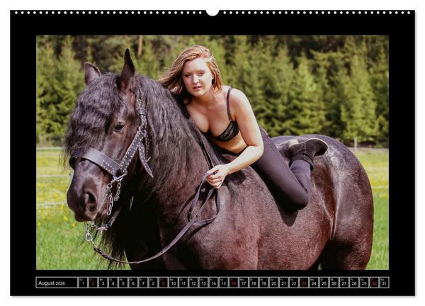 Produktbild: Titanen Girls 2026 - erotische Frauen und starke Pferde (Wandkalender 2026 DIN A2 quer), CALVENDO Monatskalender