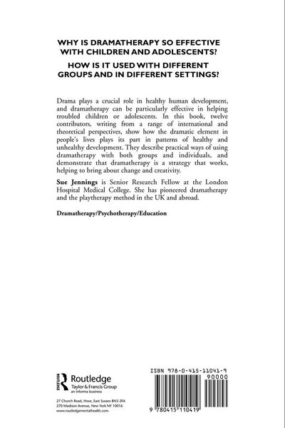 Produktbild: Dramatherapy with Children and Adolescents