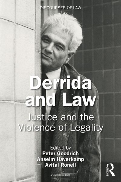 Produktbild: Derrida and Law