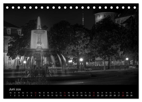 Produktbild: Stuttgart bei Nacht (Tischkalender 2026 DIN A5 quer), CALVENDO Monatskalender