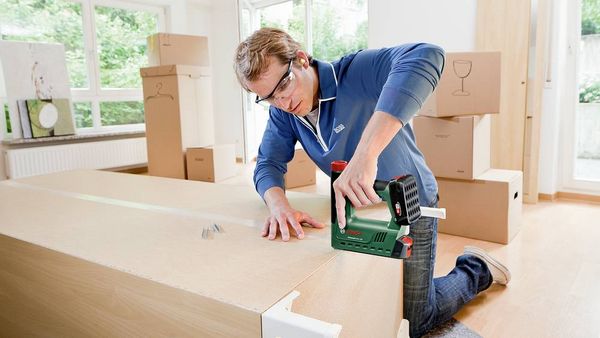 Produktbild: Bosch Home and Garden 06032A7000 Akkutacker Klammerntyp Typ 53 Klammernl&auml;nge 6 - 14 mm ohne Akku
