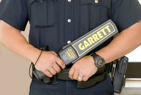 Produktbild: Garrett Super Scanner V Handdetektor Suchtiefe (max.) 23cm digital (LED), akustisch 1165190