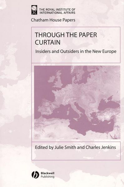 Produktbild: Through the Paper Curtain