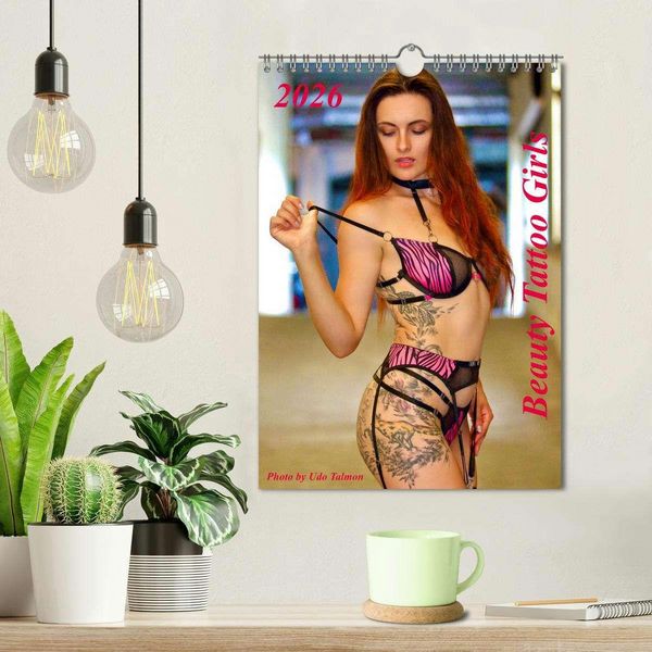 Produktbild: Beauty Tattoo Girls (Wandkalender 2026 DIN A4 hoch), CALVENDO Monatskalender