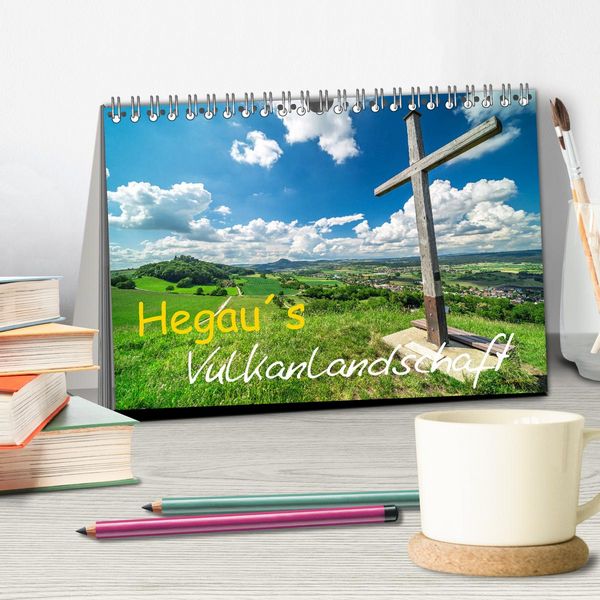 Produktbild: Hegau&acute;s Vulkanlandschaft (Tischkalender 2026 DIN A5 quer), CALVENDO Monatskalender