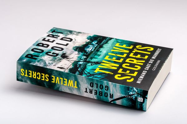 Produktbild: Twelve Secrets -