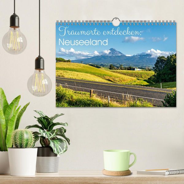 Produktbild: Traumorte entdecken: Neuseeland (Wandkalender 2026 DIN A4 quer), CALVENDO Monatskalender