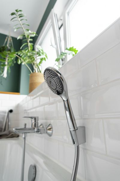 Produktbild: Duschkopf Watersaving &Oslash; 9,5 cm, Universal-Handbrause mit Wasserspar-System