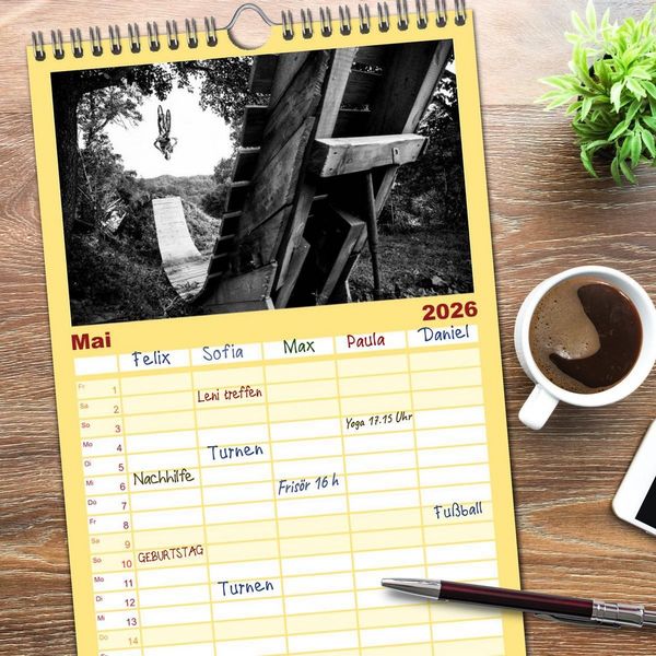 Produktbild: Familienplaner 2026 - Mountain Bike 2026 by Stef. Cand&eacute; mit 5 Spalten (Wandkalender, 21 x 45 cm) CALVENDO