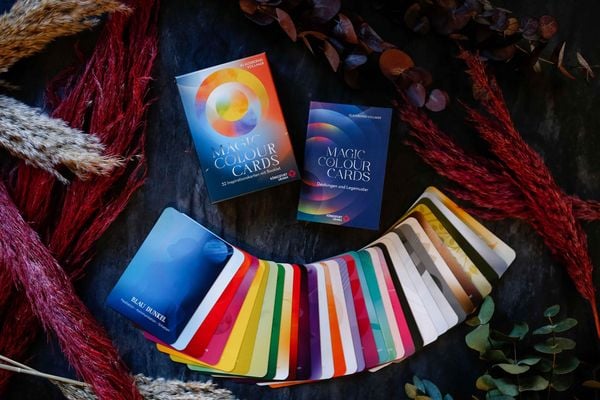 Produktbild: Magic Colours Cards - 32 Inspirationskarten mit Booklet