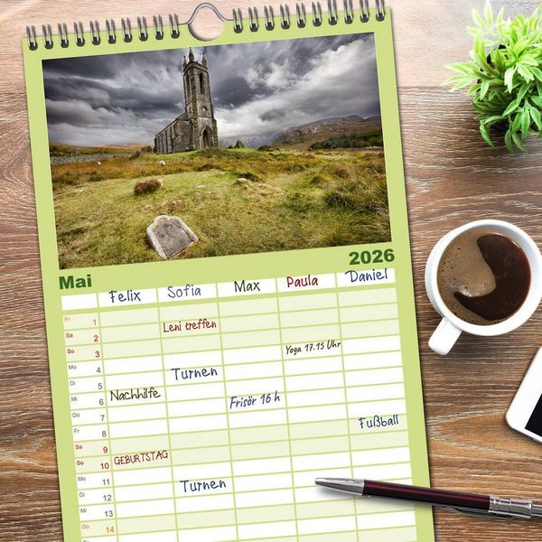 Produktbild: Familienplaner 2026 - Irland - Zauberhafte Insel in gr&uuml;n mit 5 Spalten (Wandkalender, 21 x 45 cm) CALVENDO