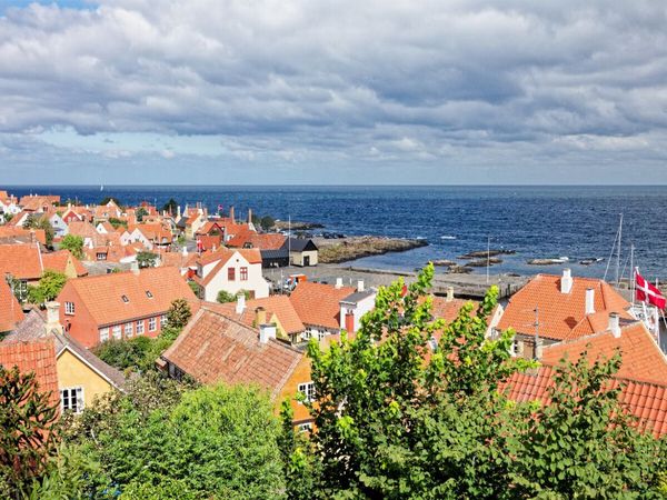 CALVENDO Puzzle Gudhjem - Kleinstadt an Bornholms Nordküste | 1000 Teile Lege-Größe 64x48cm Foto-Puzzle für glückliche Stunden