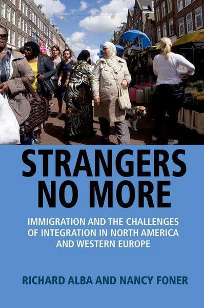 Produktbild: Alba, R: Strangers No More