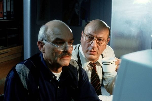 Produktbild: Tatort Hamburg - 40 Jahre Stoever und Brockm&ouml;ller - Jubil&auml;ums-Gesamtedition (Erstmals alle 41 Folgen) [21 DVDs]