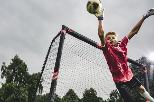 Produktbild: Fu&szlig;balltor Pro Tect 180